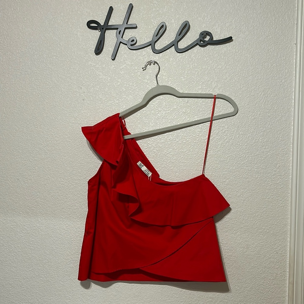 NWT Zara red top